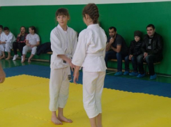 Соревнования по дзюдо прошли в Морозовске в предпоследний день уходящего года