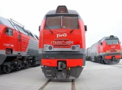 Тепловозы серии 2ТЭ25КМ обслуживают участок Морозовская - Лихая, - СКЖД