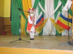 Патриотический вечер «Святое дело - Родине служить» прошел в хуторе Старопетровском