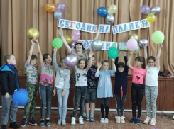 Юных жителей хутора Вишневка поздравили с Днем защиты детей