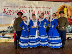 «Казачьему роду нет переводу»: ансамбль «Криница» покорил фестиваль в Егорлыкской