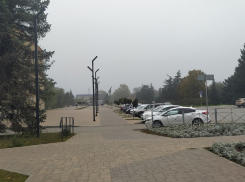 Пасмурно и без дождя будет в Морозовске в понедельник