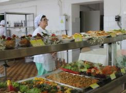 Около 32 миллионов рублей направят на организацию бесплатного горячего питания во всех донских школах