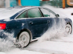 Как безопасно ездить зимой: Советы морозовчанам-автолюбителям дал заместитель командира 2 взвода 2 роты батальона Дорожно-патрульной службы