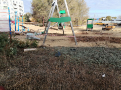 Подрядчик сорвал сроки поставки оборудования для установки новой детской площадки