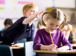 Вопрос-ответ: Как ребенку без прописки в городе во время переоформления дома пойти в школу?