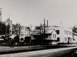 Краткую историю первого элеватора в Морозовском районе рассказали в администрации