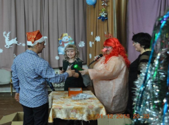 Шумно, весело и интересно встретили Новый год в в доме культуры хутора Вишневка