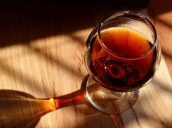 56 смертельных случаев отравления некачественным алкоголем зарегистрировано на Дону в 2020 году