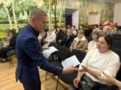 Как в Морозовском районе детей учат безопасности перед праздниками