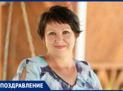 Ирину Викторовну Тельную с Днем учителя поздравили ученики