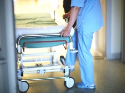 60-летний участник аварии на трассе скончался в Морозовске