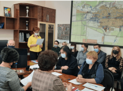 25 человек присутствовали на публичных слушаниях по проекту решения «О принятии Устава муниципального образования «Морозовское городское поселение»