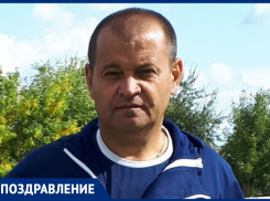 Александра Дутова с Днем рождения поздравили футболисты и их родители