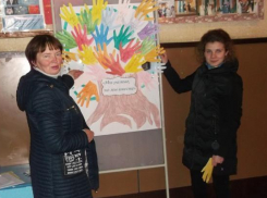 Исторический экскурс «Мы все разные, а Россия одна» провели в Старопетровском Доме культуры 