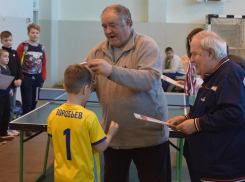 Морозовчане больше всех отличились в областных соревнованих по настольному теннису