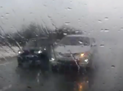 Трое «смертников» попали в объектив видеорегистратора по дороге от Морозовска до Каменска