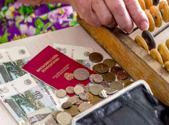 Страховые пенсии донских пенсионеров «выросли» в среднем на 946 рублей