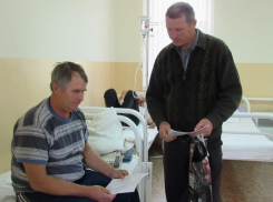 Даже ватку выбросить некуда, - пациенты поделились проблемами поликлиники и стационара в Морозовске