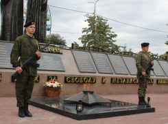 Вечный огонь зажгли в Морозовске 