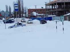 Прокуратура всерьез занялась проверкой освещенности улиц Морозовского района и своевременности уборки снега