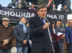 «Турция провоцирует войну на планете» - Олег Пахолков с трибуны митинга потребовал признать геноцид армян