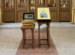 В храм станицы Тацинской привезли мощи Матроны Московской