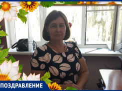 Галину Васильевну Титкову с профессиональным праздником поздравил коллектив детского сада «Вишенка»