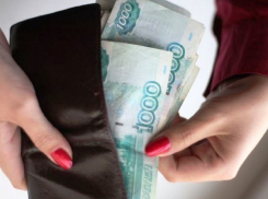 Чужие деньги почтальон в Морозовске тратила по своему усмотрению