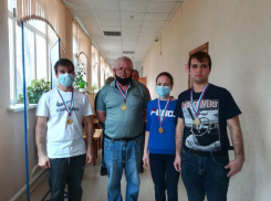 Команда ДЮСШ стала лучшей на городских соревнованиях по шахматам в Морозовске