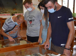 Специальную экспозицию подготовили в краеведческом музее Морозовска в честь 450-летия служения донских казаков Российскому государству