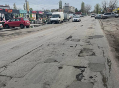 Более 90 миллионов рублей выделят из областного бюджета для ремонта дорог на улицах Подтелкова и Ворошилова в Морозовске