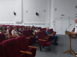 Юрий Соколовский выступил с отчетом перед морозовчанами 