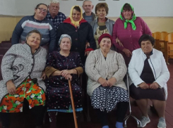 Душевный праздник с песнями и танцами провели в Сибирьчанском сельском клубе ко Дню пожилого человека