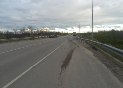 20-летний водитель грузовика врезался в иномарку на трассе «Морозовск-Цимлянск-Волгодонск»  