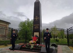 Памятную стелу «Морозовск – город воинской доблести» торжественно открыли в День Победы