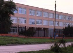 Как высшее начальное коммерческое училище превратилось в школу имени Ворошилова в Морозовске