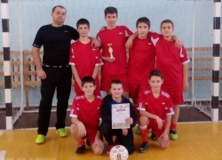 Второй раз с начала года "Каменку" подвела серия послематчевых пенальти: морозовчане заняли третье место в областном турнире