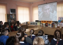 Письмо в редакцию: Легенду о белом журавлике услышали дети в библиотеке