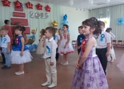 До свидания любимым воспитателям сказали ребята из детского сада "Сказка"
