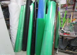 Пора покупать укрывные материалы для огорода. Заходи в Справочник