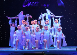 В Районном Доме культуры прошел незабываемый вечер для женщин