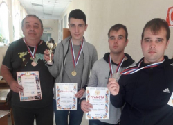 Победителем шахматного турнира в честь Дня Победы в Морозовске стал ученик школы №3 Никита Медведев