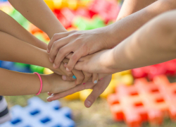 Бесплатно в лагерях и санаториях уже отдохнули 152 ребенка из Морозовского района