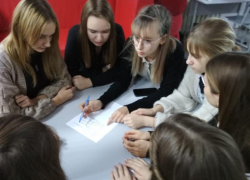 «Худо тому, кто добра не делает никому»: учеников школы №4 познакомили с основами правовых знаний