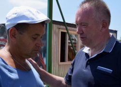 ФК "Каменка" из Морозовска поздравил заместителя министра спорта с Днем рождения