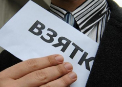 40 тысяч рублей: начальника отделения по вопросам миграции в Морозовске задержали во время получения взятки