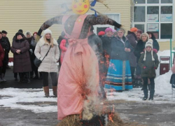 Народными играми, забавами и конкурсами в лучших русских традициях проводили зиму в хуторе Вербочки