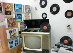 Ретро-салон «Рожденные в СССР» открыли в техникуме Морозовска ко Дню толерантности