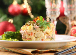 Тайная жизнь новогодних салатов: сколько хранятся блюда после праздника рассказали в региональном управлении Роспотребнадзора